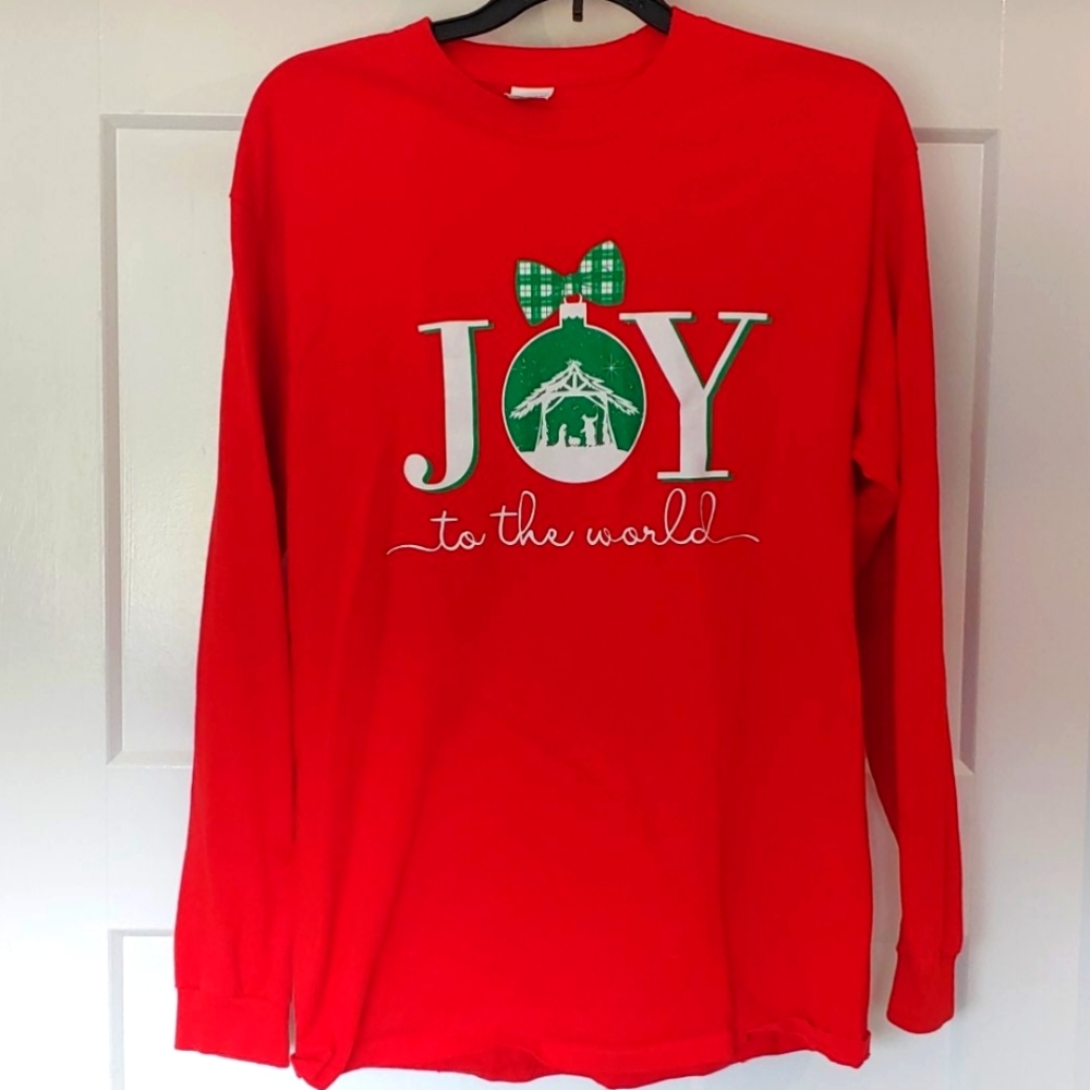 Christmas shirt, gildan brand as sm/med